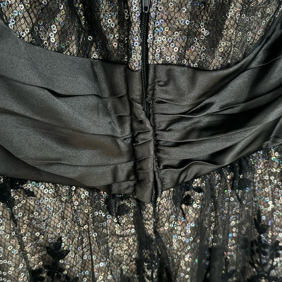 Strapless formal dress - Picture 6 of 6